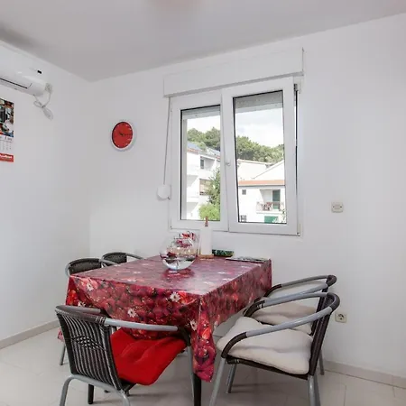 Apartment By The Sea Duce, Omis - 16877 Dugi Rat