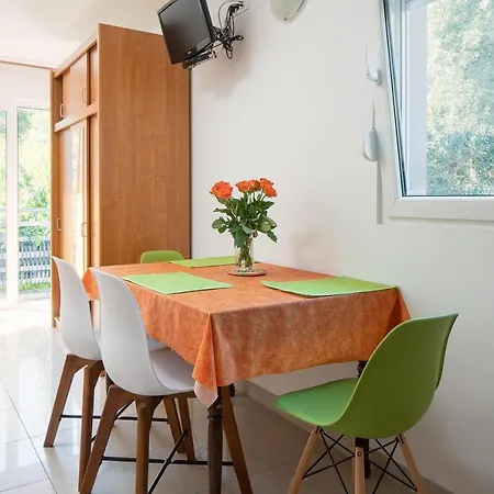Apartment By The Sea Duce, Omis - 16877 *