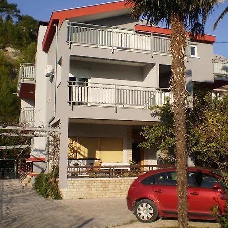 By The Sea Duce, Omis - 16877 Apartment *
